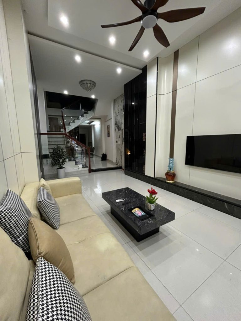 Nhà mặt tiền Trưng Nữ Vương, Hải Châu