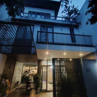 Nhà gần chợ non nước, Ngũ Hành Sơn