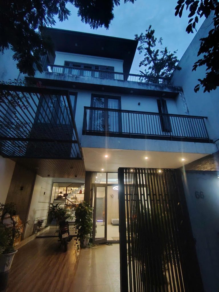 Nhà gần chợ non nước, Ngũ Hành Sơn